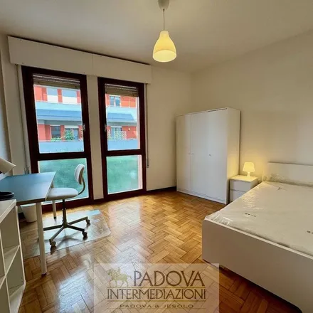 Image 7 - Simon's Bistrot, Via Santa Rita 5, 35127 Padua Province of Padua, Italy - Apartment for rent