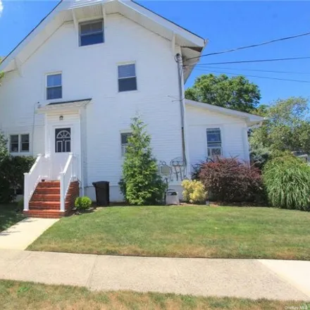 Rent this 2 bed house on 65 West Windsor Parkway in Oceanside, NY 11572