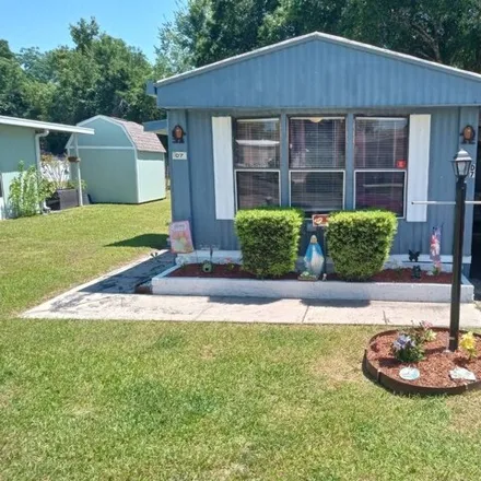 Buy this studio apartment on Jasmine Lane in Shady, Marion County