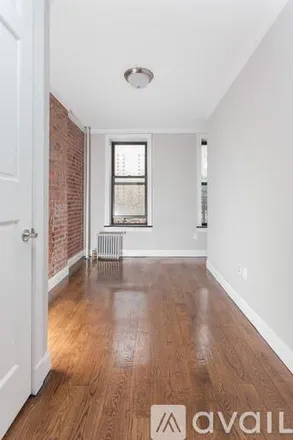 Image 3 - 438 W 52nd St, Unit 1A - Apartment for rent