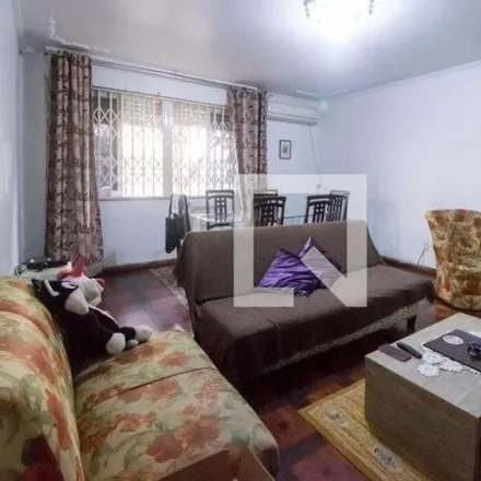 Rent this 3 bed apartment on Confeitaria Santo Antônio in Travessa Ferreira de Abreu, Santana