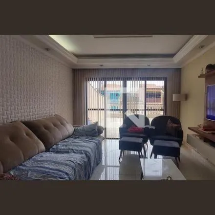 Rent this 3 bed house on Rua Bezerra de Menezes in Jardim Marek, Santo André - SP