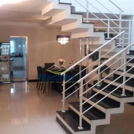 Buy this 3 bed house on Rua Doutor Benedito Gomes da Silva in Vila Alpina, São Paulo - SP