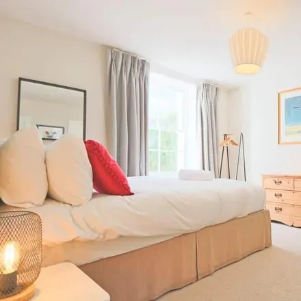 Rent this 1 bed apartment on Bristol Grammar School in University Road, Bristol