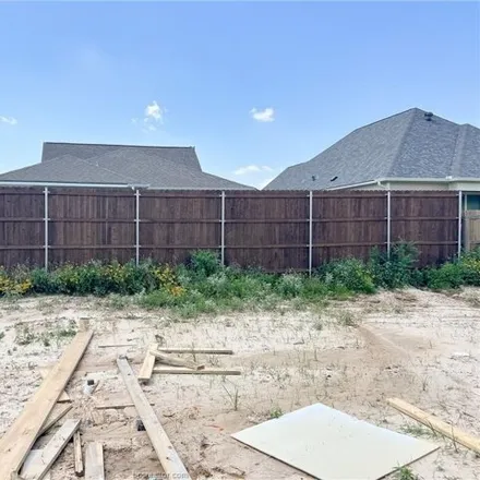 Image 4 - 1921 Pinemont View Dr, Bryan, Texas, 77807 - House for sale