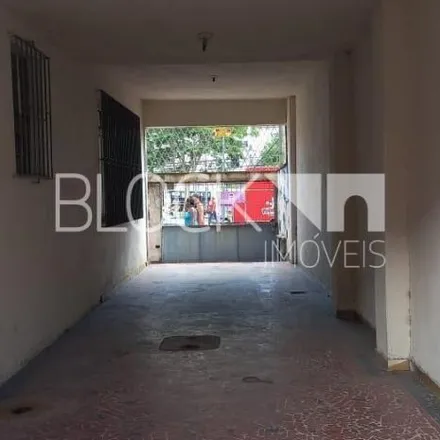 Buy this 6 bed apartment on Floricultura in Rua Andrade Pinto EF553, Madureira