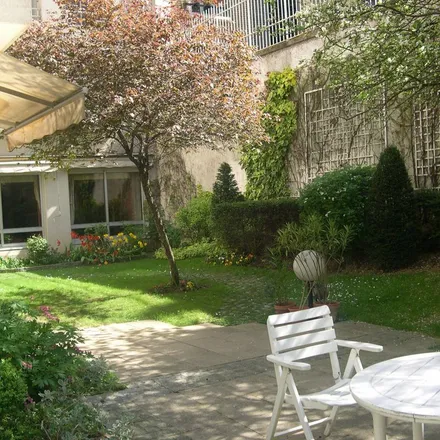 Rent this 2 bed apartment on 2 Rue Jasmin in 75016 Paris, France