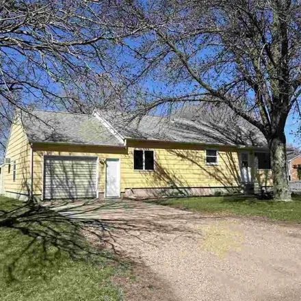 Buy this 4 bed house on 1111 2nd Avenue South in St. James, MN 56081