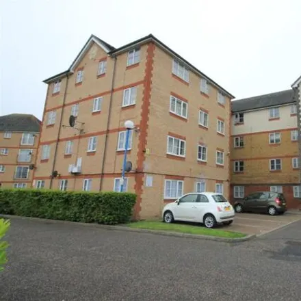 Buy this 2 bed apartment on Bellingham Court in London, IG11 0XN
