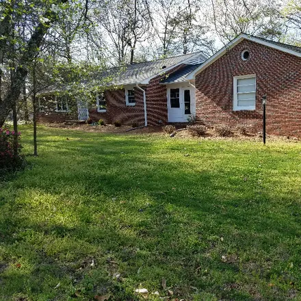 Rent this 3 bed house on 4427 Kernersville Rd