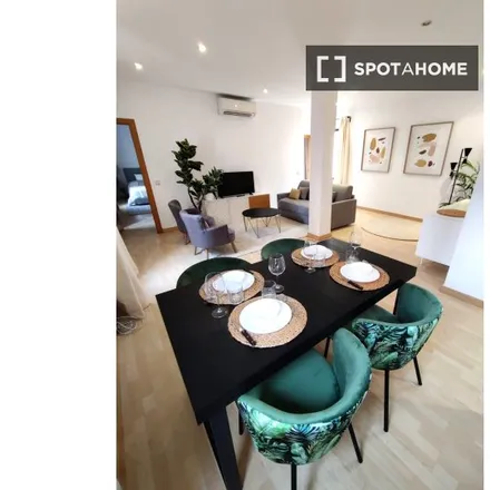 Rent this 2 bed apartment on Calle de Raimundo Fernández Villaverde in 25, 28003 Madrid
