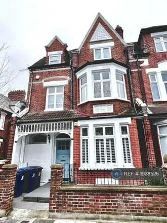 Rent this 1 bed apartment on Fairlawn Avenue in London, W4 5EF
