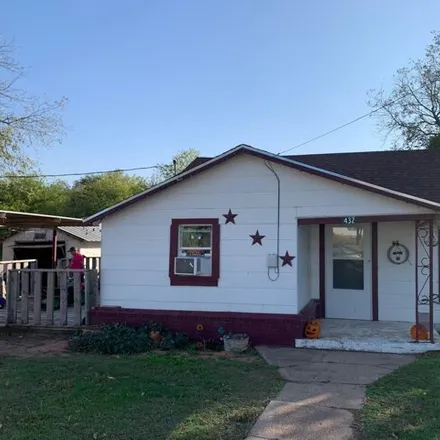 Buy this 2 bed house on 464 East Lasalle Street in De Leon, TX 76444