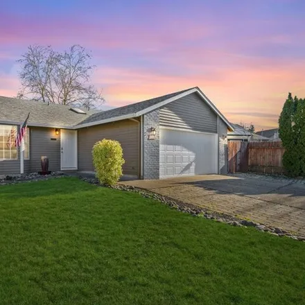Buy this 3 bed house on 1942 Southeast 73rd Avenue in Hillsboro, OR 97123