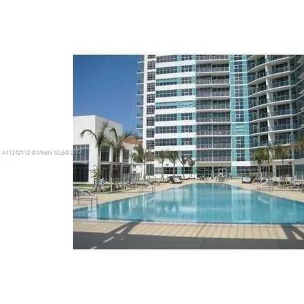 Image 4 - 7-Eleven, 1 West Flagler Street, Miami, FL 33128, USA - Apartment for rent