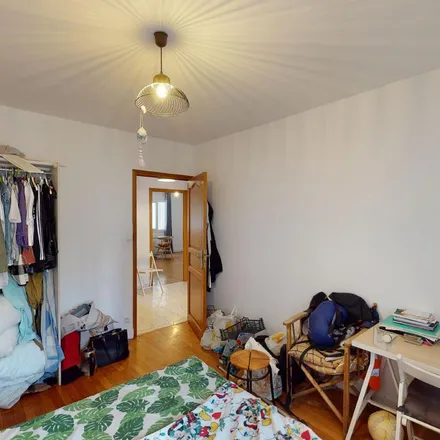 Rent this 3 bed apartment on 2 Avenue Albert 1er de Belgique in 38000 Grenoble, France