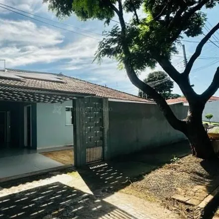 Buy this 2 bed house on Rua Piem in Parque das Laranjeiras, Maringá - PR