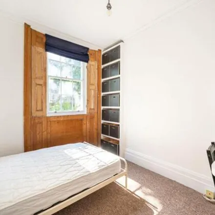 Image 4 - Caledonian Road, London, N1 9RE, United Kingdom - Apartment for sale
