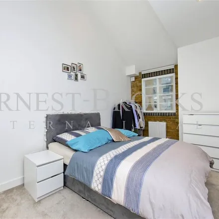 Image 2 - Clyde Square, London, E14 7TB, United Kingdom - House for rent