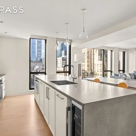 Image 5 - 160 East 22nd Street, New York, NY 10010, USA - Condo for sale