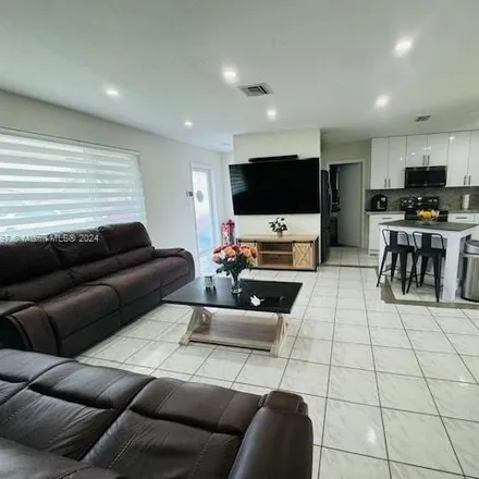 Image 7 - 8483 Northwest 15th Court, Pembroke Pines, FL 33024, USA - House for sale
