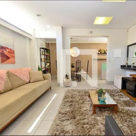 Buy this 6 bed house on Rua Sevilha in Cachoeirinha, Belo Horizonte - MG