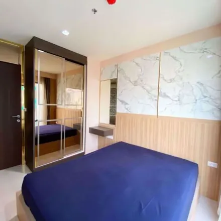 Rent this 2 bed apartment on Rhythm Asoke in Soi Mai, Ratchathewi District