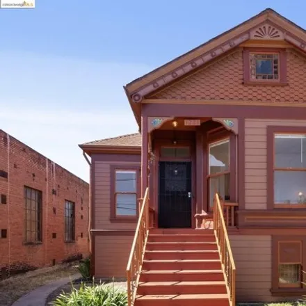 Buy this 2 bed house on 1221 28th Street in Oakland, CA 94608