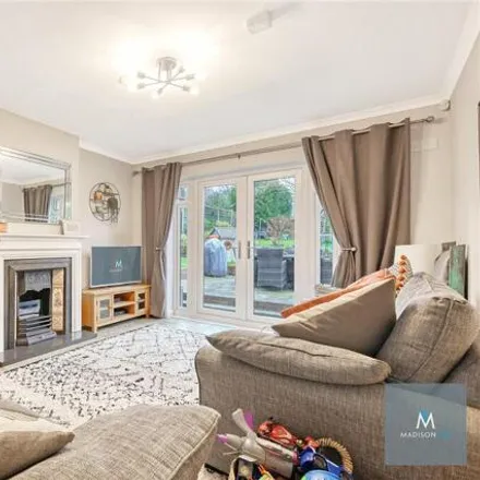 Image 4 - Friday Hill West, London, E4 6EW, United Kingdom - Duplex for sale