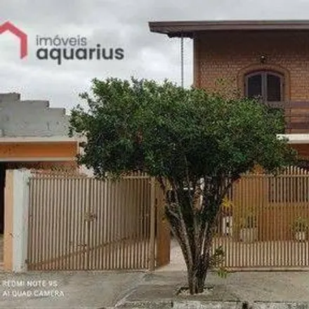 Buy this 7 bed house on Rua Antônio Campos Melo in Quinta das Flores, São José dos Campos - SP