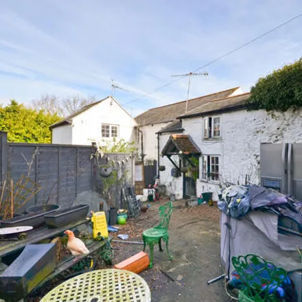 Buy this 2 bed townhouse on 33 Clarence Road in Ventnor, PO38 3BY