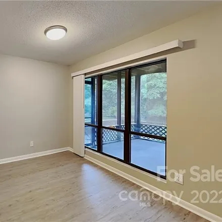Buy this 1 bed condo on 8053 Cedar Glen Drive in Woodberry Forest, Charlotte