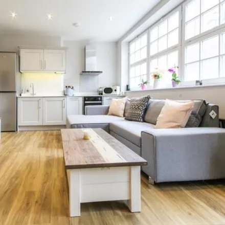 Rent this 2 bed room on The Hollows in St James's Terrace, Nottingham