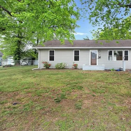 Buy this 3 bed house on 194 California Street in Carterville, IL 62918