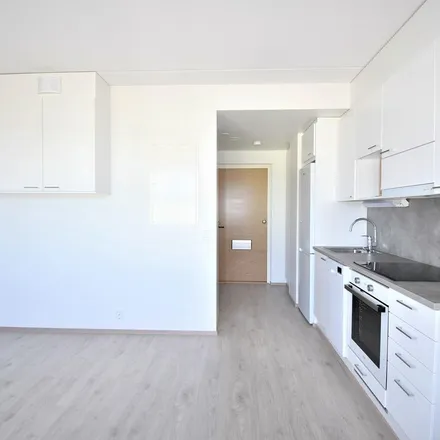 Rent this 1 bed apartment on Paasikoskenraitti 4 in 33250 Tampere, Finland