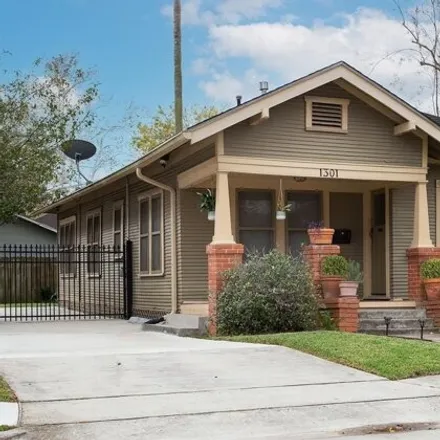 Rent this 2 bed house on 1309 Bomar Street in Houston, TX 77006