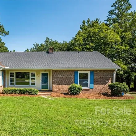 Image 1 - 298 Faculty Drive, Wingate, NC 28174, USA - House for sale