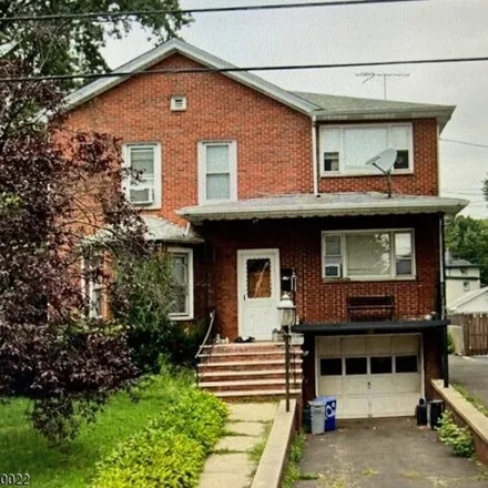 Buy this 5 bed house on Roselle Park Youth Football in Lincoln Avenue East, Aldene