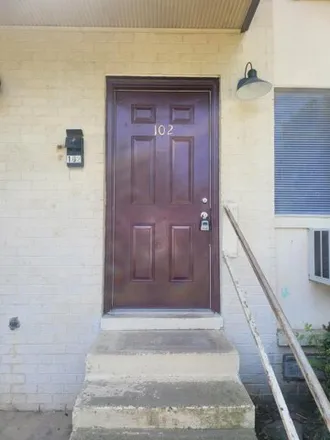 Buy this 2 bed house on 556 Harding Place in Paragon Mills, Nashville-Davidson