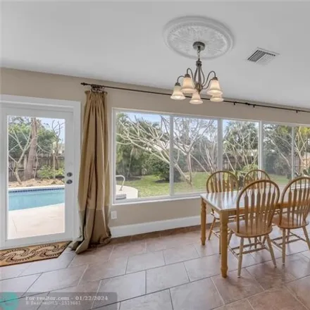 Image 5 - 1802 Coral Gardens Drive, Coral Estates, Wilton Manors, FL 33306, USA - House for sale