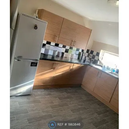 Rent this 6 bed apartment on 4 Burns Street in Nottingham, NG7 4DR