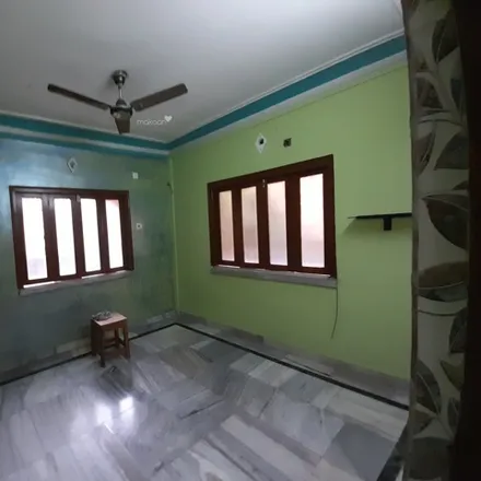 Rent this 2 bed house on unnamed road in Jodhpur Park, Kolkata - 700068