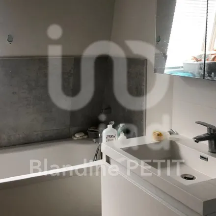 Rent this 3 bed apartment on 46 Rue du Marais in 59152 Tressin, France