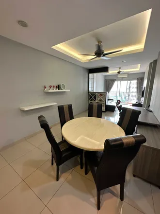 Rent this 3 bed apartment on unnamed road in Overseas Union Garden, 47180 Kuala Lumpur