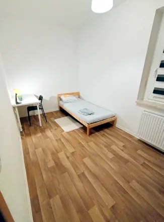Rent this 5 bed apartment on Bergmannsring 29 in 06217 Merseburg, Germany