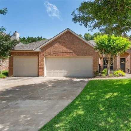 Buy this 4 bed house on 926 Tremont Street in Mansfield, TX 76063