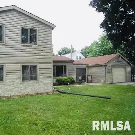Buy this 4 bed house on 4218 18th Avenue in Moline, IL 61265
