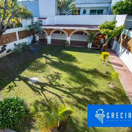 Rent this 4 bed house on Avenida Obsidiana 2790 in Residencial Victoria, 45086 Zapopan