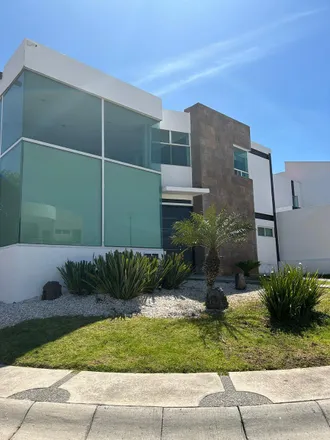 Buy this studio house on Calle Cerro del Peñón in Colinas del Cimatario, 76090 Querétaro