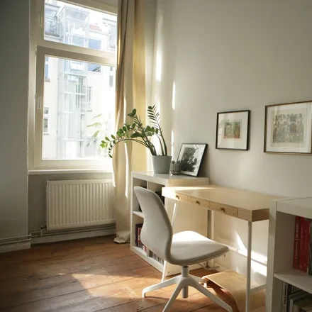 Rent this 1 bed apartment on Kita Prenzlberger Spielmäuse in Pappelallee 41a, 10437 Berlin